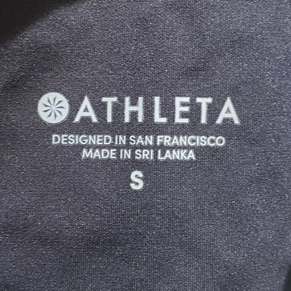 NWT, Athleta Reflective Cheetah Print Crop Top - Picture 3 of 6